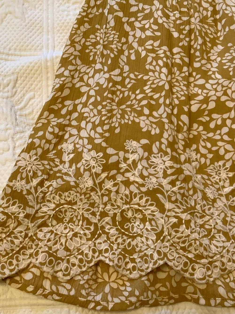 mason & belle Sleeveless Floral Print Camisole in Mustard - Picture 5 of 6